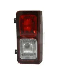 nissan-nv300-16-21-lampa-tylna-prawa