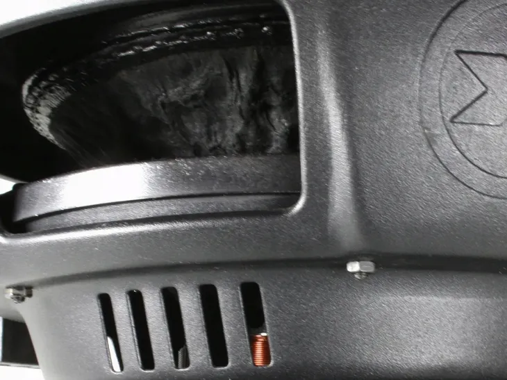 glosnik-subwoofer-excursion-10-25cm-2500w-moc-muzyczna-pmpo-2500-w