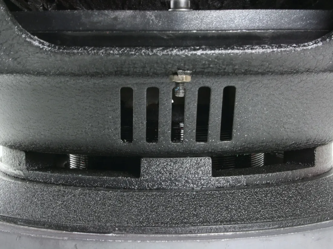 glosnik-subwoofer-excursion-12-30cm-3500w