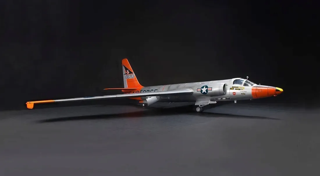 samolot-lockheed-u-2a-dragon-lady-ar48112-afv