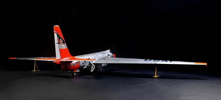 samolot-lockheed-u-2a-dragon-lady-ar48112-afv-produkt-wprowadzony-do-obrotu-na-terenie-ue-przed-13-12-2024-tak