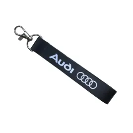 brelok-smycz-krotka-audi