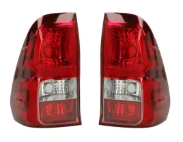 toyota-hilux-n120-2015-lampy-tylne-komplet-l-p