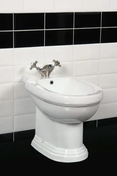 bidet-stojacy-retro-kr-11-linia-kleopatra