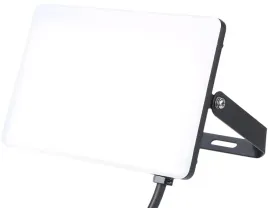 zewnetrzny-naswietlacz-ekn9016-led-50w-5000k-z-czujnikiem-czarny