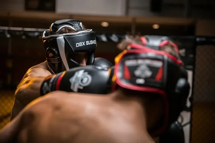 kask-bokserski-na-trening-sparing-m-kolor-dominujacy-czarny-marka-dbx-bushido