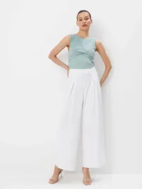 niebieski-top-z-ozdobnym-przodem-mohito-l