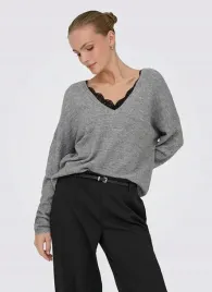 szary-sweter-z-koronka-only-5xl-6xl