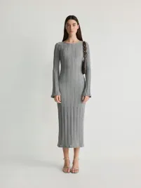 szara-sukienka-z-odkrytymi-plecami-reserved-xs