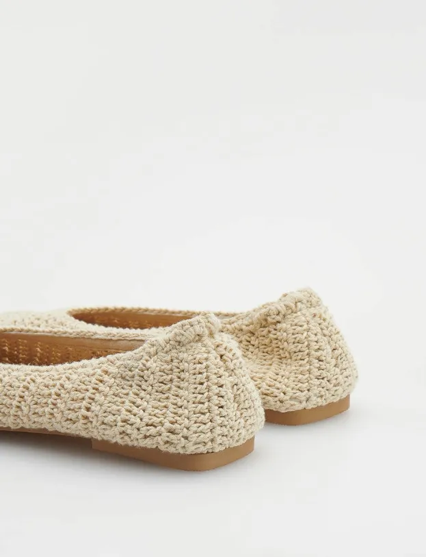 bezowe-tkane-baleriny-reserved-39-stan-nowy