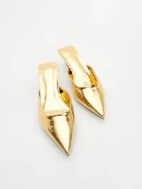 zlote-mule-na-obcasie-reserved-38