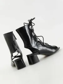 czarne-skorzane-sandaly-na-obcasie-reserved-37