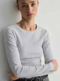 srebrna-koszulka-z-metalizowana-nitka-reserved-s