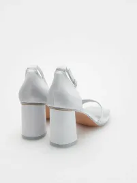 srebrne-sandaly-na-slupku-reserved-36