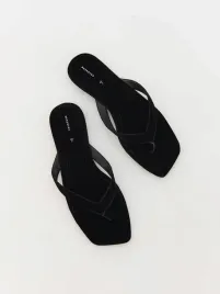 czarne-welurowe-klapki-typu-japonki-reserved-37