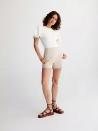 bezowe-szorty-z-ozdobnymi-guzikami-reserved-xs