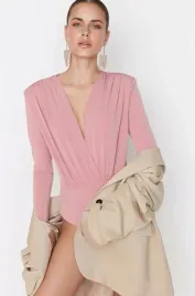 rozowe-dwurzedowe-body-trendyol-s