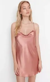 lososiowa-koszula-nocna-trendyol-l