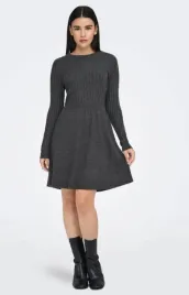 szara-dzianinowa-sukienka-z-dlugim-rekawem-onlfia-only-s