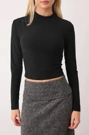 czarna-dopasowana-koszulka-trendyol-xs