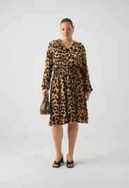 brazowa-sukienka-z-wiskozy-w-panterke-only-46