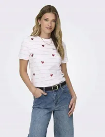 bialy-t-shirt-w-paski-z-serduszkami-na-przodzie-only-s