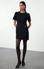 czarna-sukienka-z-kieszeniami-trendyol-m