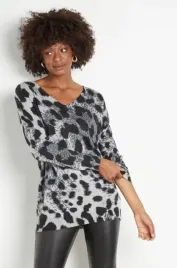 szary-sweter-z-motywem-panterki-wallis-xl