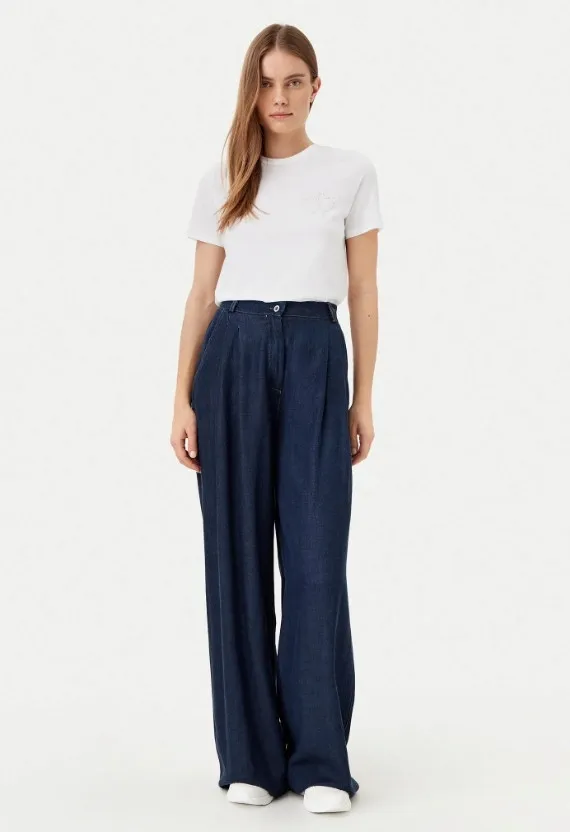 biala-bluzka-z-cekinami-only-xl