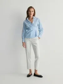 bialo-niebieska-koszula-w-paski-reserved-s