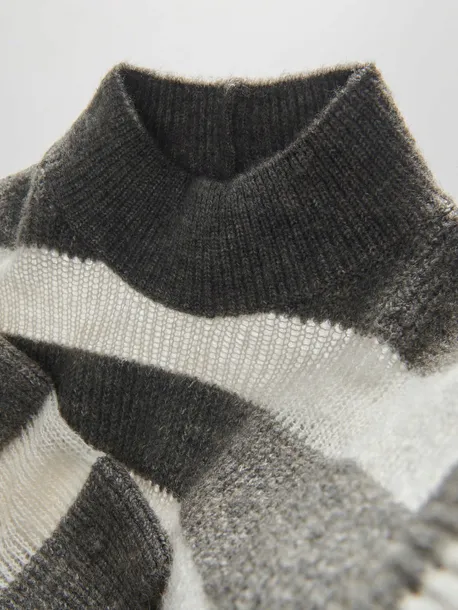 szaro-bialy-sweter-w-paski-reserved-146-plec-dziewczynki