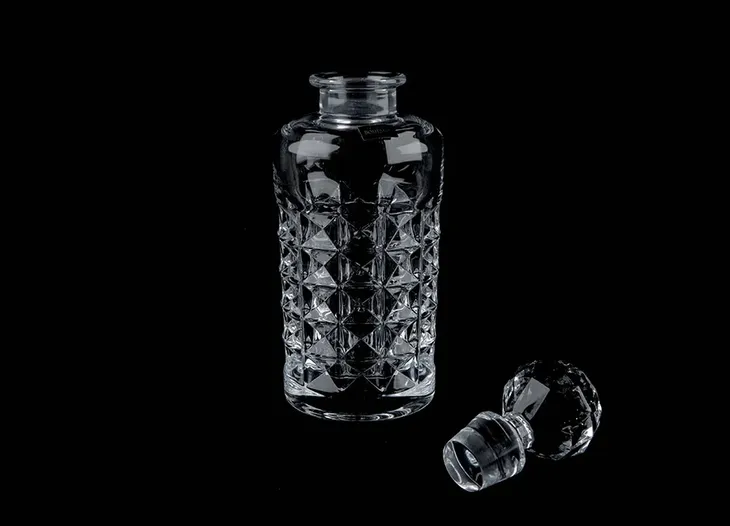 karafka-krysztalowa-700-ml-diamond-pojemnosc-700-ml