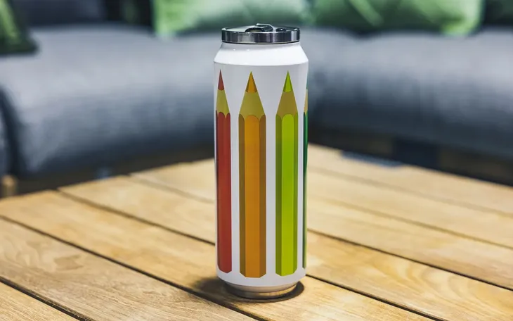 kubek-termiczny-700ml-kredki-stan-nowy