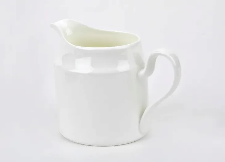 mlecznik-300ml-premium-strong-kolor-kremowy