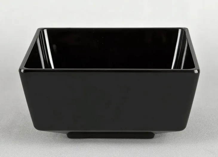 salaterka-z-melaminy-9x9cm-float-czarna-stan-nowy