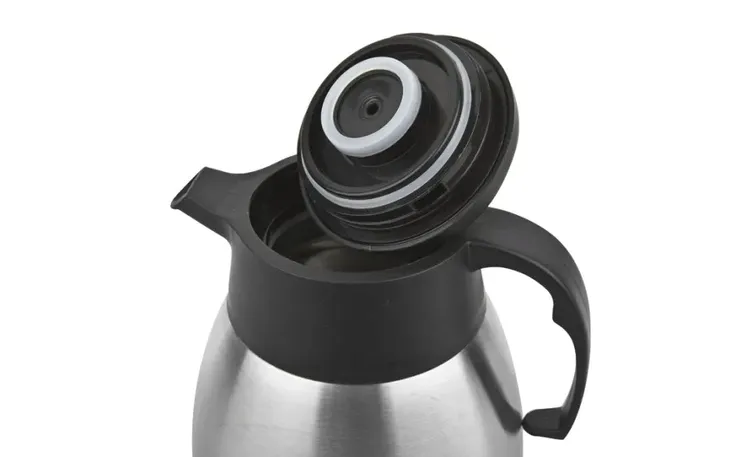 termos-z-przyciskiem-15l-stan-nowy-pojemnosc-1500-ml