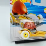 hot-wheels-eggshelleracer-bohater-brak