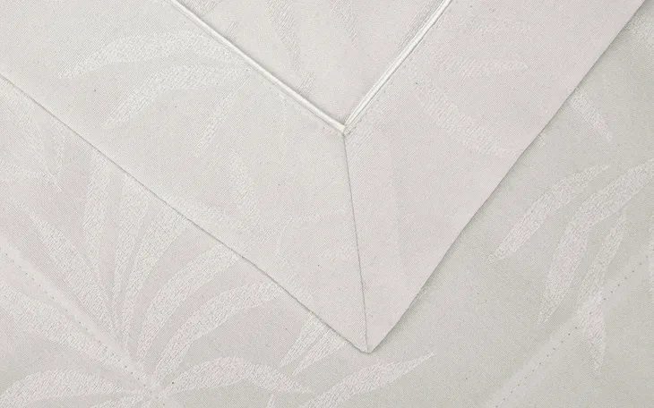 serweta-na-stol-40x40-delfos-white-099-stan-nowy