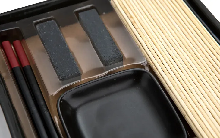 zestaw-do-sushi-box-7-elementow-stan-nowy