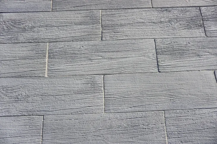 drewno-betonowe-deska-betonowa-plyta-tarasowa-grubosc-kostki-plyty-do-4-cm-stan-nowy