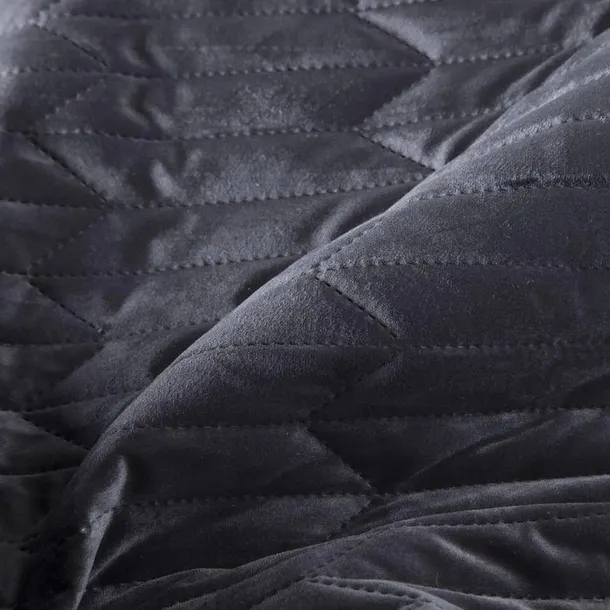 narzuta-sofia-1-220x240-cm-czarny-stan-nowy-material-wykonania-inny