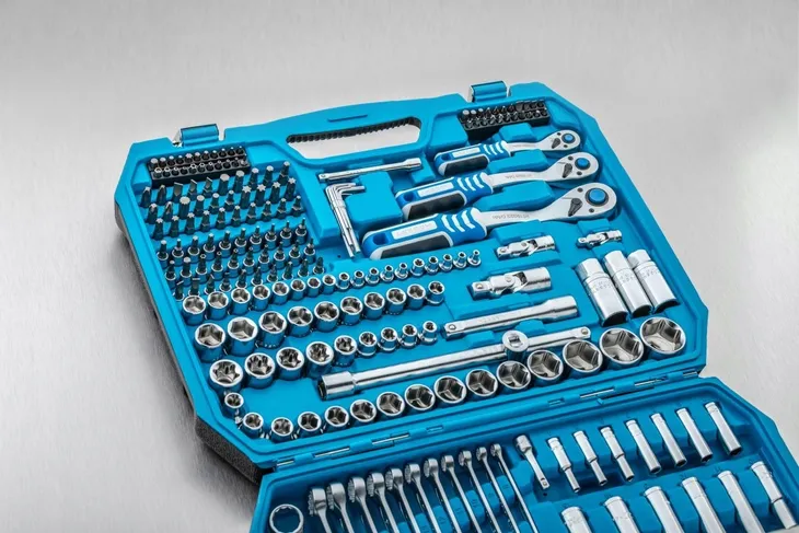 zestaw-narzedzi-222-szt-hoegert-technik-kod-producenta-ht1r444