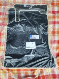 oryginalne-dywaniki-welurowe-mercedes-b-w246-a-w176-cla-w117-gla-x156