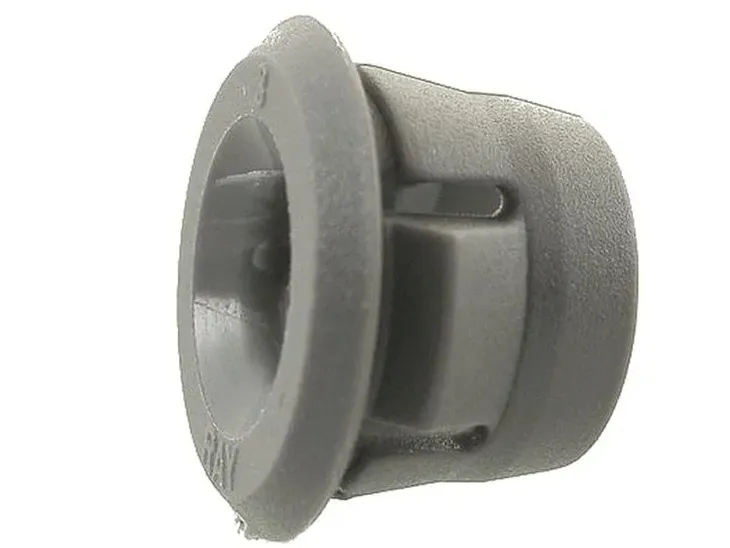 10x-bmw-3-e90-e91-e92-e93-tulejka-spinki-listwy-progu