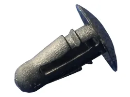 10x-suzuki-swift-04-spinka-uszczelki-maski