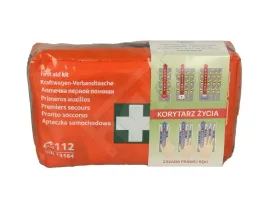 apteczka-pelne-wyposazenie-nozyczki-koc-termiczny