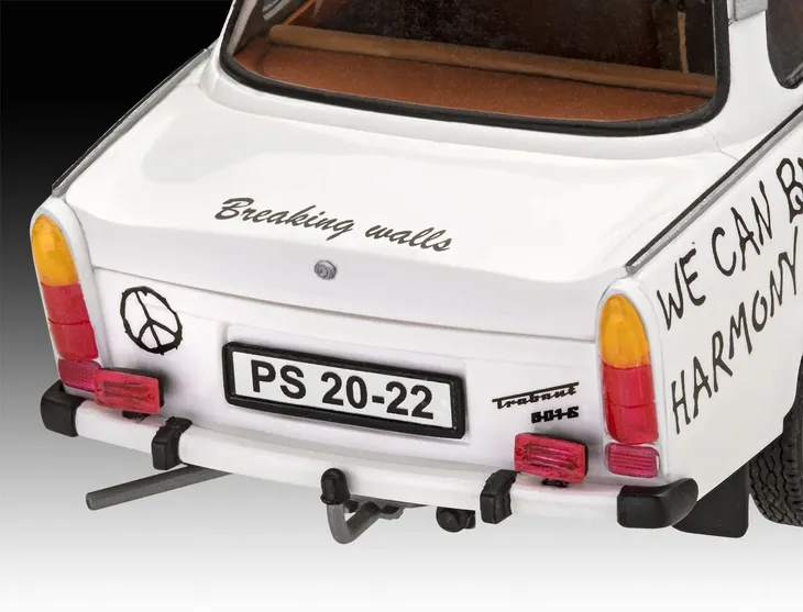 trabant-601-model-67713-revell-stan-zlozenia-do-zlozenia