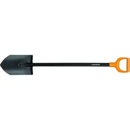 szpadel-ostry-solid-1170mm-fiskars-1003455
