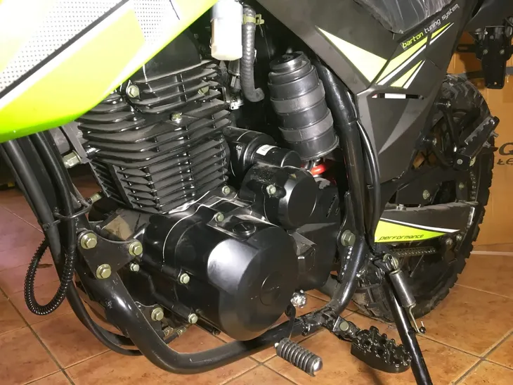 barton-hyper-kufry-euro-5-125cc