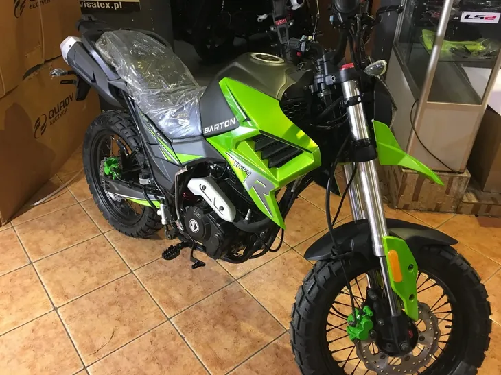 barton-hyper-kufry-euro-5-125cc